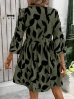 Elorivane Plus Size Plant Print Dress, Flare Sleeve Loose Casual Vacation Midi Dress - Image 7