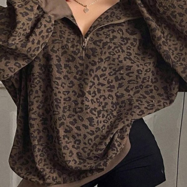 Elorivane Plus Size Leopard Sweatshirt, Zip-Up Loose Street Style Pullover Top