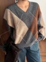 Elorivane Plus Size Color Block Sweater, V-Neck Diamond Pattern Loose Pullover Autumn Winter School Top - Image 3
