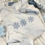 Elorivane Women's Snowflake Embroidered Sweatshirt, Christmas Style