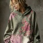 Elorivane Plus Size Women Vintage Floral Print Long Sleeve Sweatshirt, Autumn Winter Casual