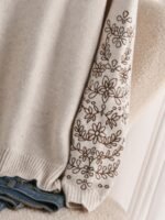 Elorivane Plus Floral Bow Decor Curve Hem Pullover Sweater, White Fall Top - Image 5