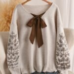 Elorivane Plus Floral Bow Decor Curve Hem Pullover Sweater, White Fall Top
