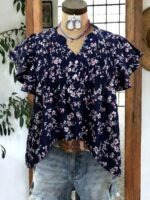 Elorivane Plus Size Women's Royal Blue Floral Blouse, Flutter Sleeve Floral Print Casual Summer Flower Top