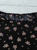 Elorivane Plus Size Women's Black Floral Print Blouse, Round Neck Raglan Lantern Sleeve Cute Daisy Western Boho Top for Spring Summer & Autumn Vacation Wear - Image 4