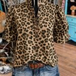 Elorivane Plus Size Women's Leopard Print Blouse, Ruffle Trim Short Sleeve Casual Top for Summer Holiday Wear